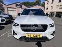 2025 Volvo XC40