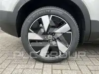 2025 Volvo EX 40