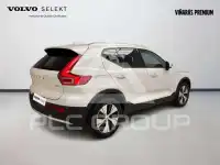 2025 Volvo XC40