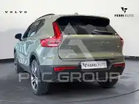 2025 Volvo XC40