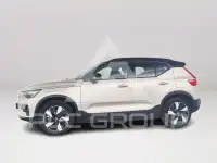 2025 Volvo XC40