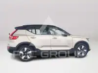 2025 Volvo XC40