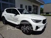 2025 Volvo XC40