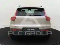 2025 Volvo XC40