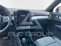 2025 Volvo XC40
