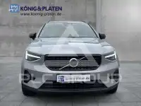 2025 Volvo XC40