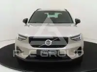 2025 Volvo XC40