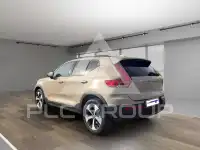 2025 Volvo XC40