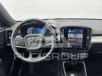 2025 Volvo XC40