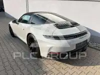 2025 Porsche 911
