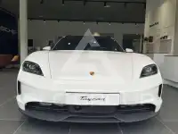 2025 Porsche Taycan