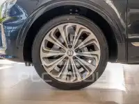 2025 Bentley Bentayga