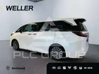 2025 Lexus LM 300