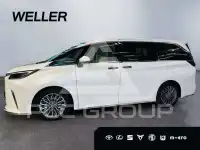 2025 Lexus LM 300