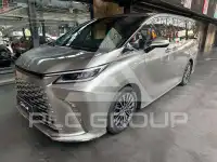 2025 Lexus LM 300