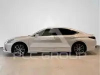 2025 Lexus ES300
