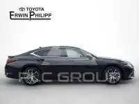 2025 Lexus ES300
