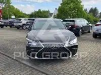 2025 Lexus ES300