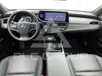 2025 Lexus ES300
