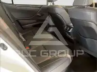 2025 Lexus ES300