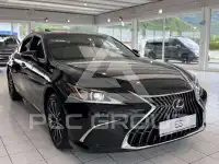 2025 Lexus ES300