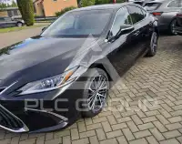 2025 Lexus ES300