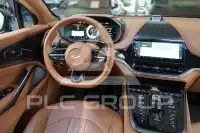 2025 Aston Martin DBX