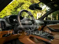 2025 Aston Martin DBX