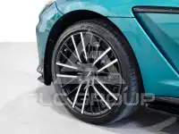 2025 Aston Martin DBX