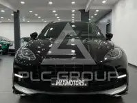 2025 Aston Martin DBX