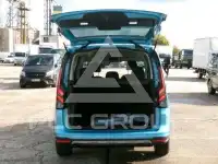2025 Ford Tourneo