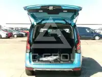 2025 Ford Tourneo