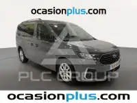 2025 Ford Tourneo