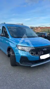 2025 Ford Tourneo