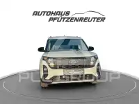2025 Ford Tourneo