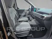 2025 Ford Tourneo