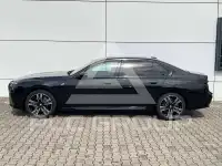 2026 BMW 740