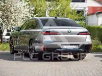 2026 BMW 740