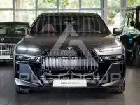 2026 BMW 740