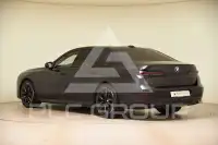 2026 BMW 740