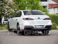 2026 BMW 740