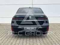 2026 BMW 740