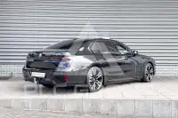 2026 BMW 750