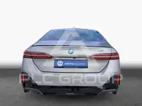 2026 BMW I5