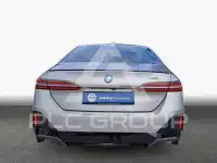 2026 BMW I5