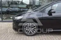2026 BMW 220
