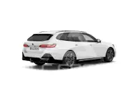 2026 BMW 550