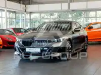 2026 BMW 550