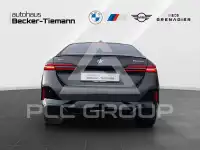 2026 BMW 550