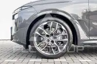 2026 BMW X7